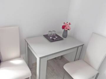 Фото номера Апартаменты с 2 спальнями Загородные дома Casa De Sub Deal г. Densuş 4